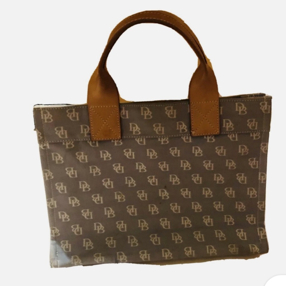 Dooney Bourke Signature D&B Cloth Handbags Vintage Gray Cream Leather Strap